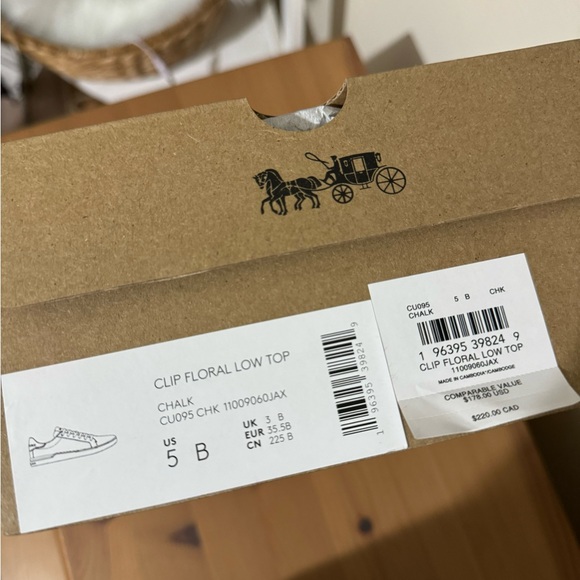 🌸 Coach Clip Low Top Sneaker With Floral Print - Picture 8 of 10